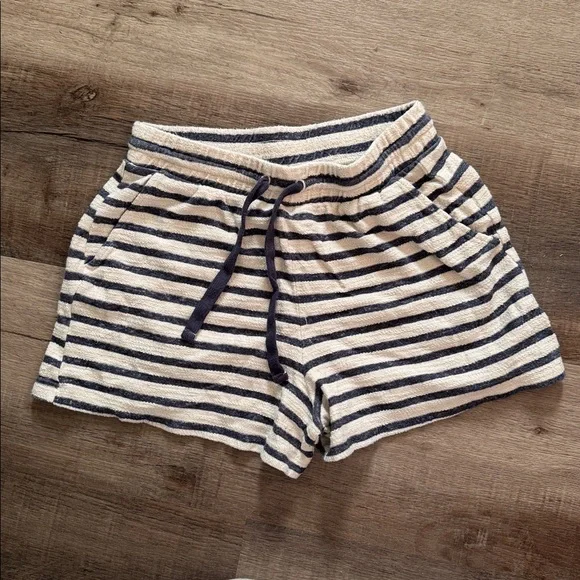 Old navy Women’s Striped Short Sleeve striped Set in Navy and Cream - Picture 5 of 5